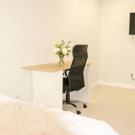 Beautiful Room With Private Bathroom Ottawa Exterior photo
